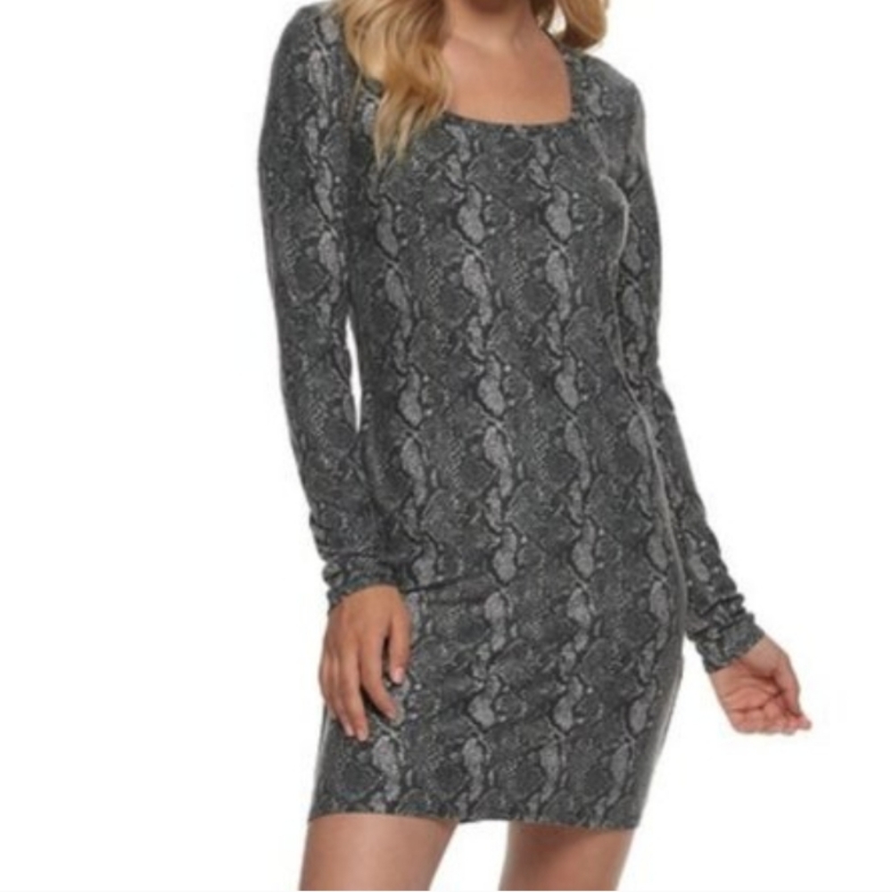 Mudd Women's square neck dress